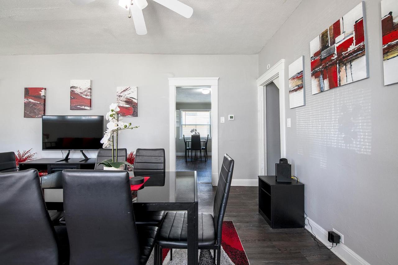 The Rubi Lounge - Spacious Brooklyn Centre Modern Escape Near Downtown With Parking, 300Mb Wifi & Self Check-In Cleveland Exterior foto