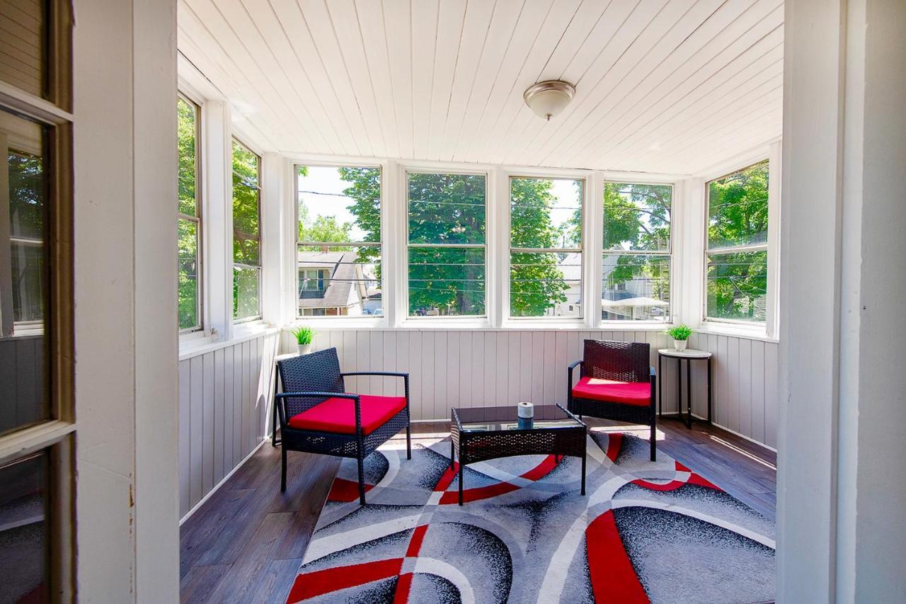 The Rubi Lounge - Spacious Brooklyn Centre Modern Escape Near Downtown With Parking, 300Mb Wifi & Self Check-In Cleveland Exterior foto