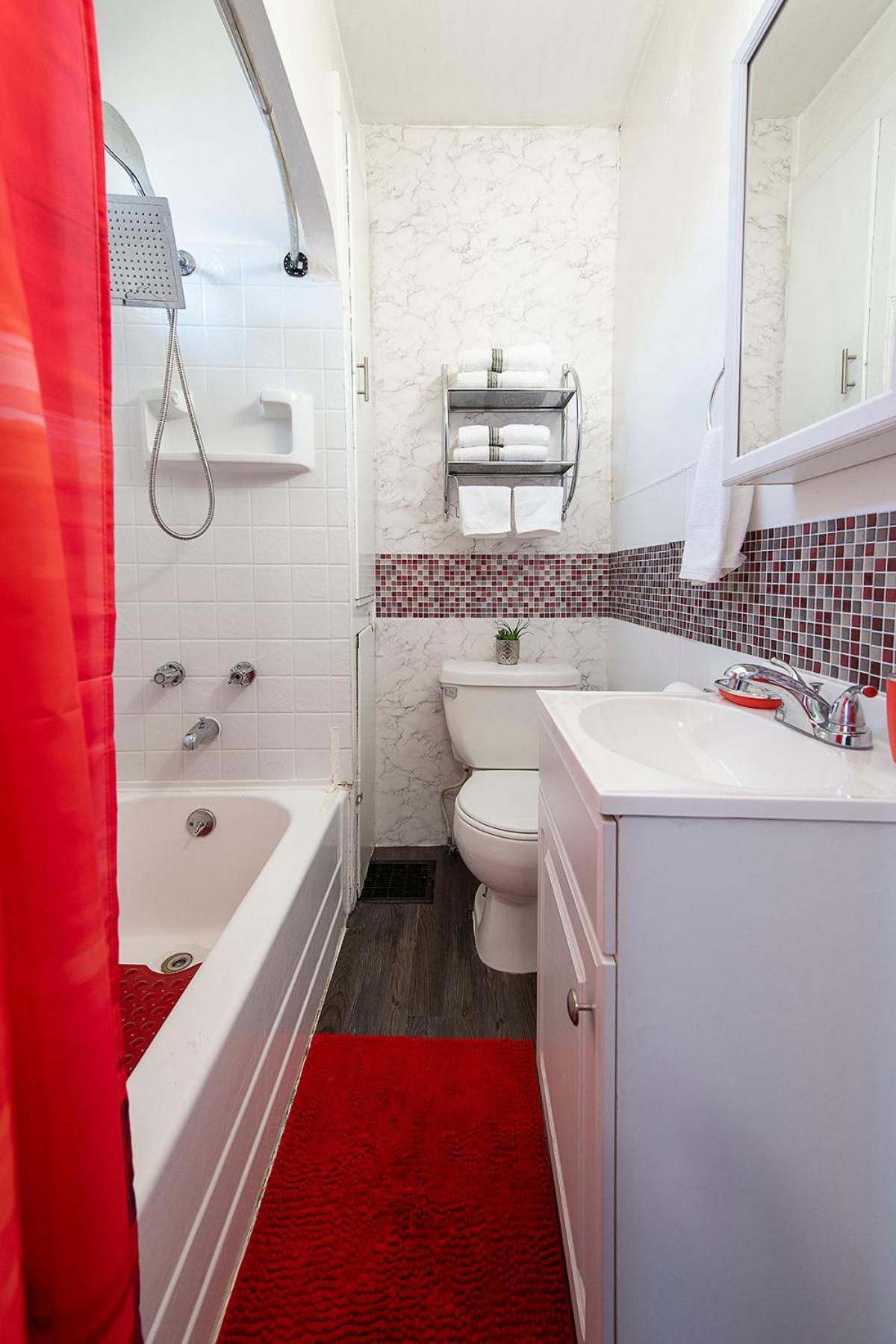 The Rubi Lounge - Spacious Brooklyn Centre Modern Escape Near Downtown With Parking, 300Mb Wifi & Self Check-In Cleveland Habitación foto